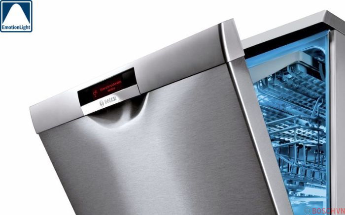Đèn chiếu khoang máy tiện lợi của máy rửa bát Bosch SMS8YCI01E